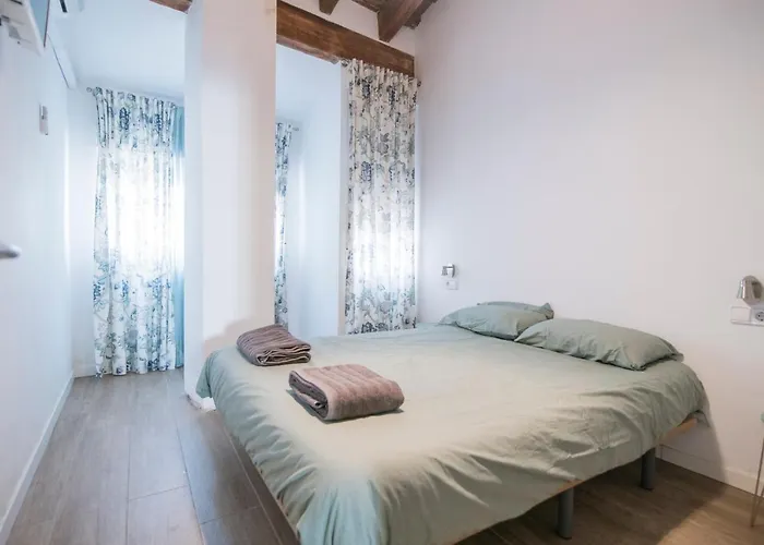 Cozy Duplex 1 Step To City Center Selfcheckin! * Valencia